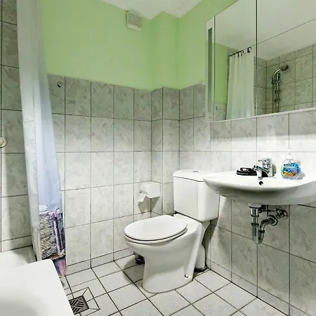 Near Centrum, Paradise