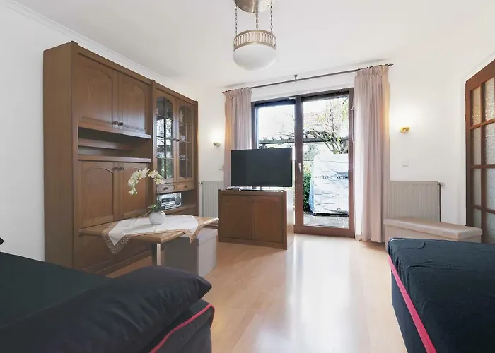 Near Centrum, Paradise *