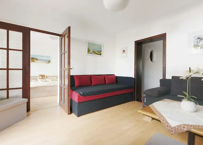 Near Centrum, Paradise * برلين