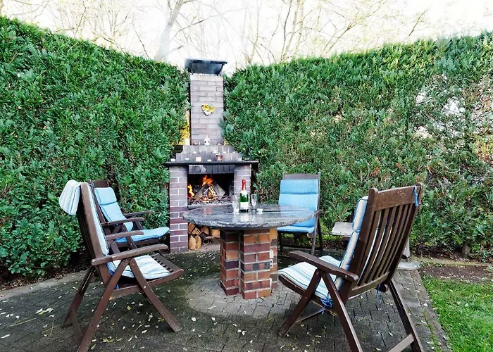 Near Centrum, Paradise