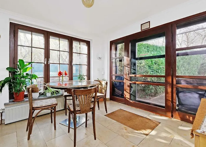 펜션 Near Centrum, Paradise